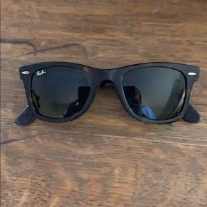 tortoise ray ban wayfarer sunglasses RB2140